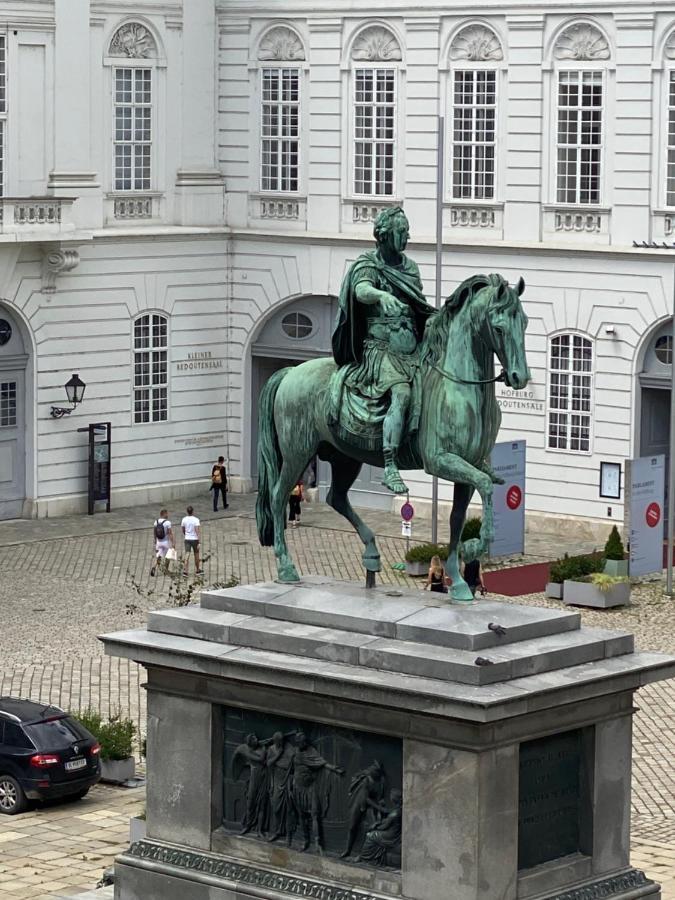 Palais Palffy Apartment Vienna Exterior photo